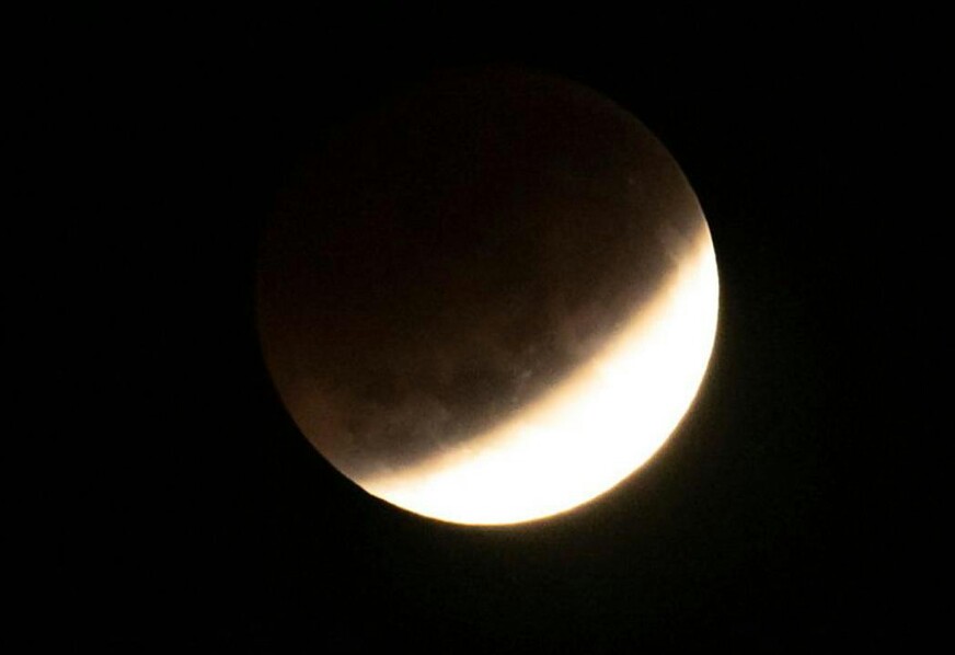 eclipse lunar nov2021