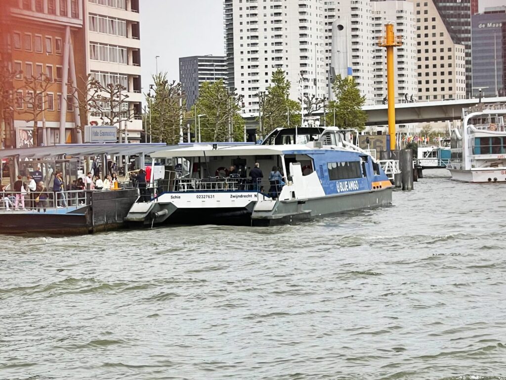 La ciudad de Rotterdam en Holanda ha sido una de los modelos para este proyecto de río-bus para el área metropolitana de Barranquilla