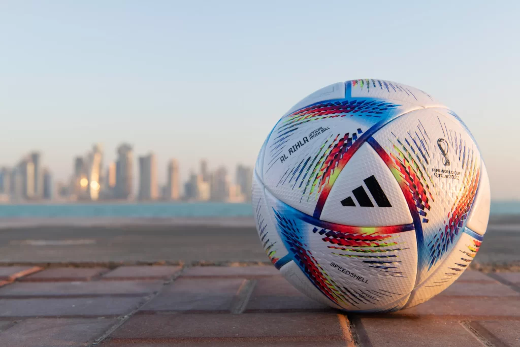 El Al Rihla de adidas,  el balón oficial de la Copa Mundial de la FIFA Catar 2022