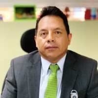 Pedro arturo Acosta. Economista con Maestría Business Administration, Management and Operations