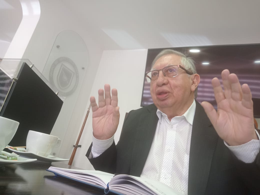 Carlos Velasquez Romero coronel (r)