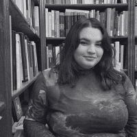 gudrun-palomino-Investigadora Literaria. Escritora. Políglota. Traductora