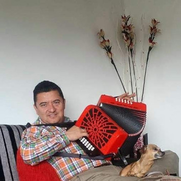 Edgar Espíndola -ingeniero geólogo de la Universidad Pedagógica y Tecnológica de Colombia UPTC ,