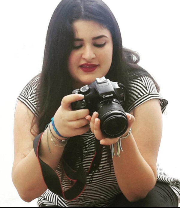 María Victoria Bayter Bechara - Profesional en Cine y Televisión. Especializada en Marketing. Poetisa. Premio Nacional Tayrona de Poesía. Columnista