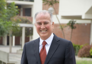 Alfonso López Chau, candidato presidencial del peru. periodo 2026-2030