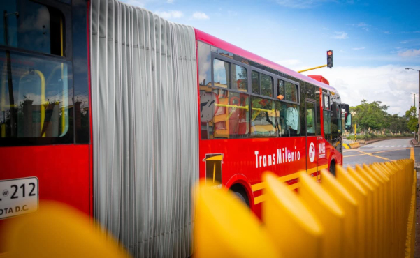 Bus del servicio de transmilenio- Bogotá
