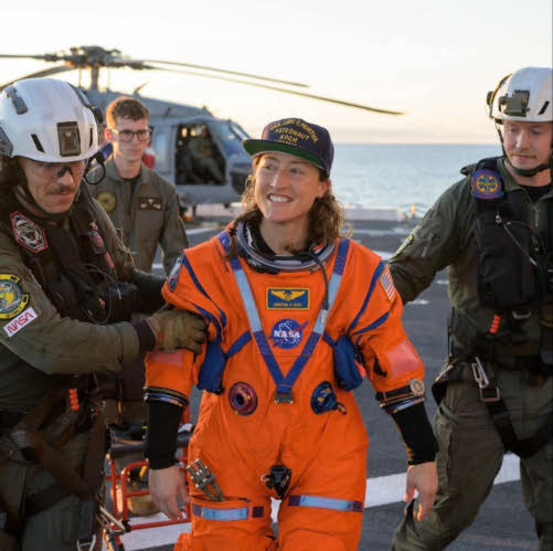 astronauta del equipo que viajó a la luna en la mision Artemis Ii